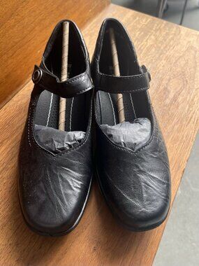 Romika Mary Jane Cassie 50 Flats EU 39 Black Leather US 8 NIB Comfort Shoe